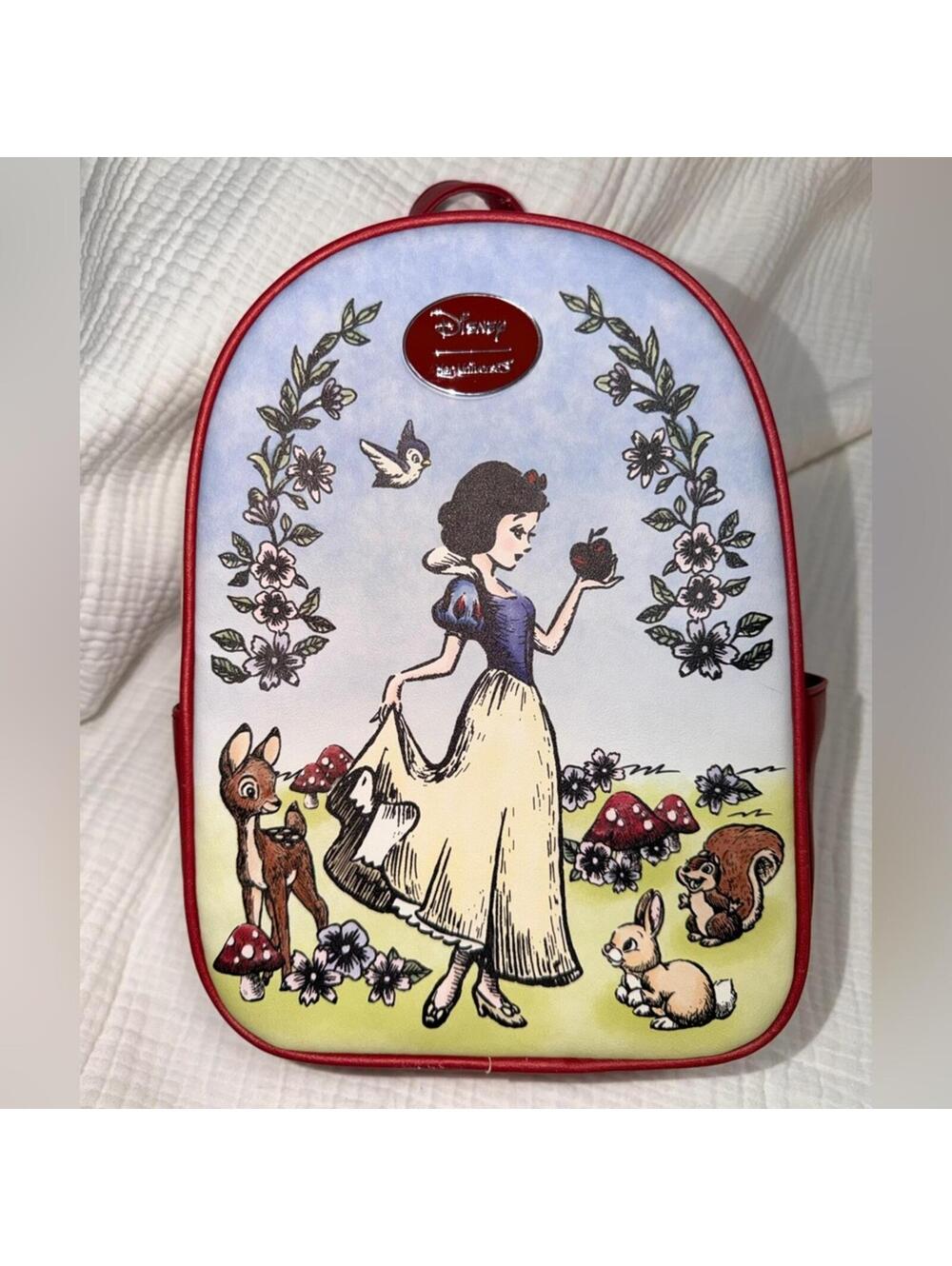 Her Universe x Hot Topic Disney Snow White Mini Backpack - New With Tags, Fairyt